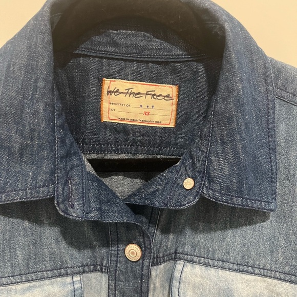 NWOT / We The Free / To The Stars Denim Top /XS - Picture 2 of 3